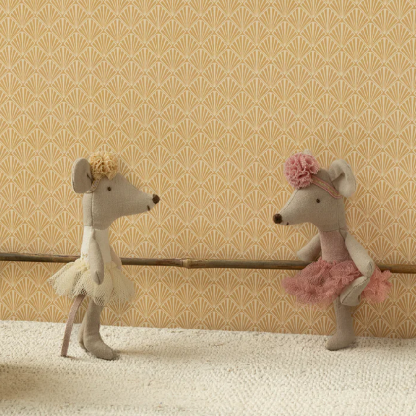 LITTLE SISTER BALLERINA MOUSE - OFF WHITE