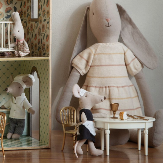 MAILEG VINTAGE DINING TABLE - MOUSE