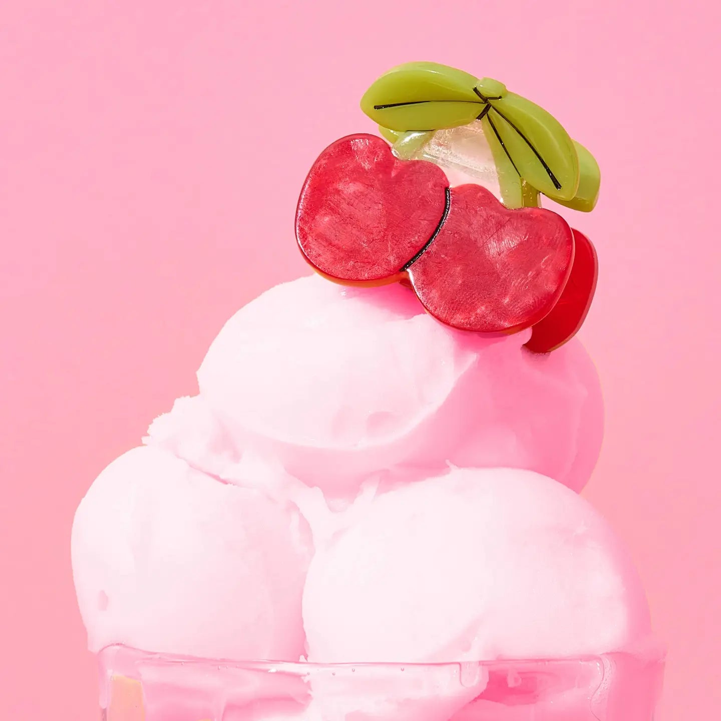 MINI MARASCHINO CHERRY HAIR JAW CLIP