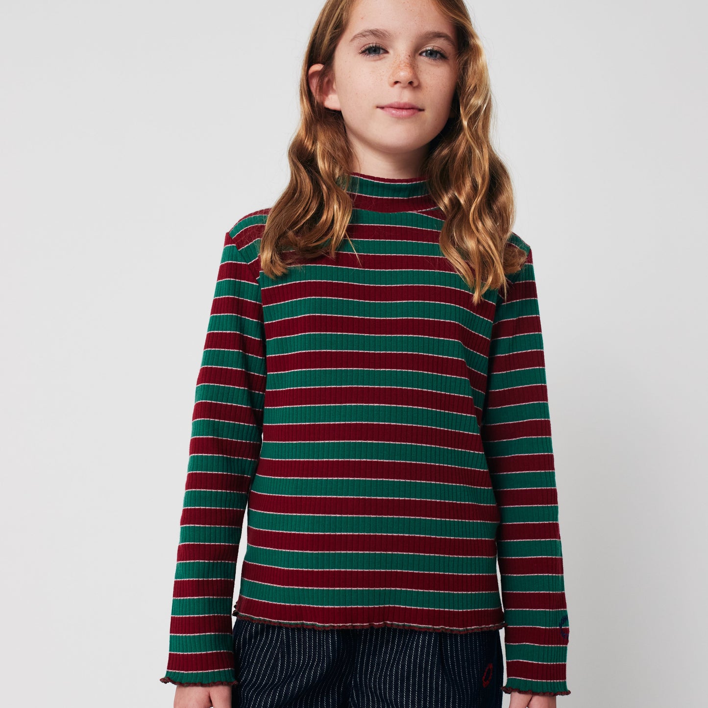 MUTLI-COLORED STRIPED TURRLENECK SHIRT