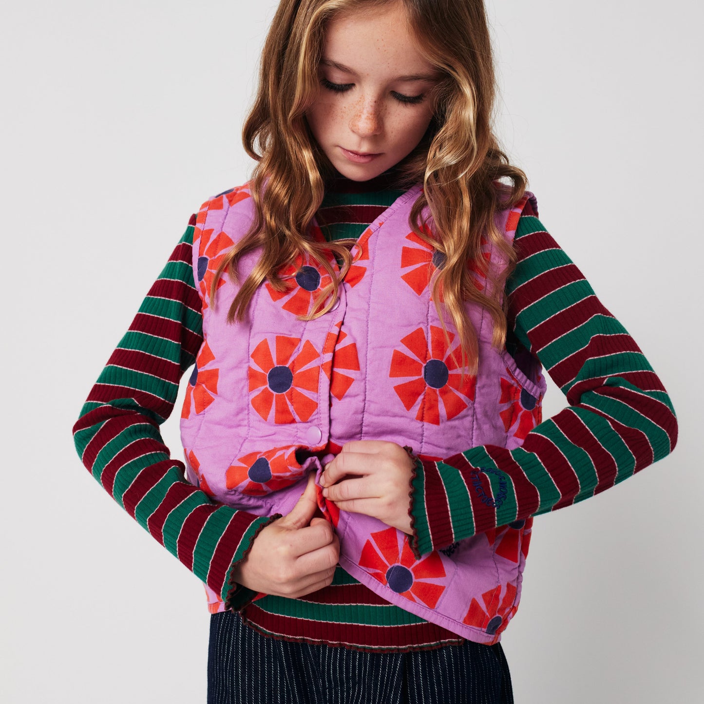 MUTLI-COLORED STRIPED TURRLENECK SHIRT