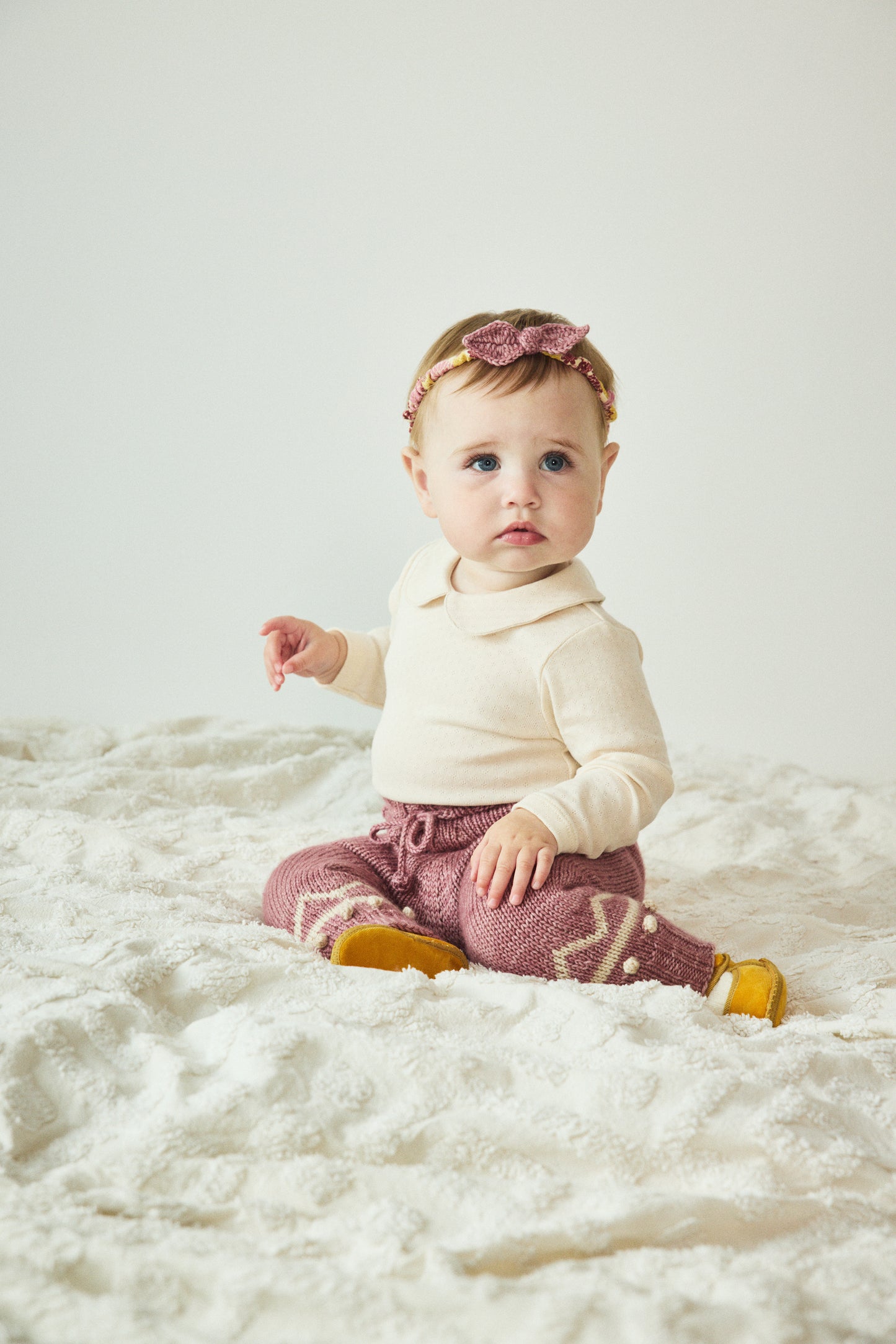 BABY PATTIE COLLAR ONESIE - STRING