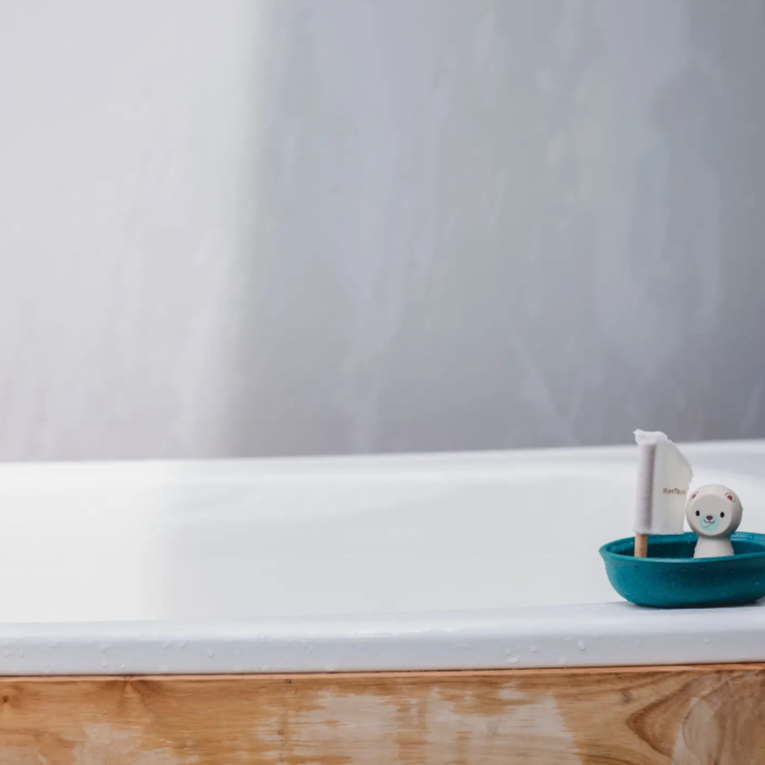 SAILING BOAT POLAR BEAR BATH TOY