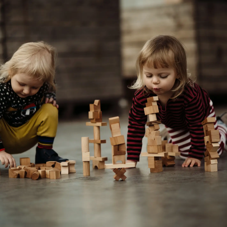 STACKING MONTESSORI WODD TOWER