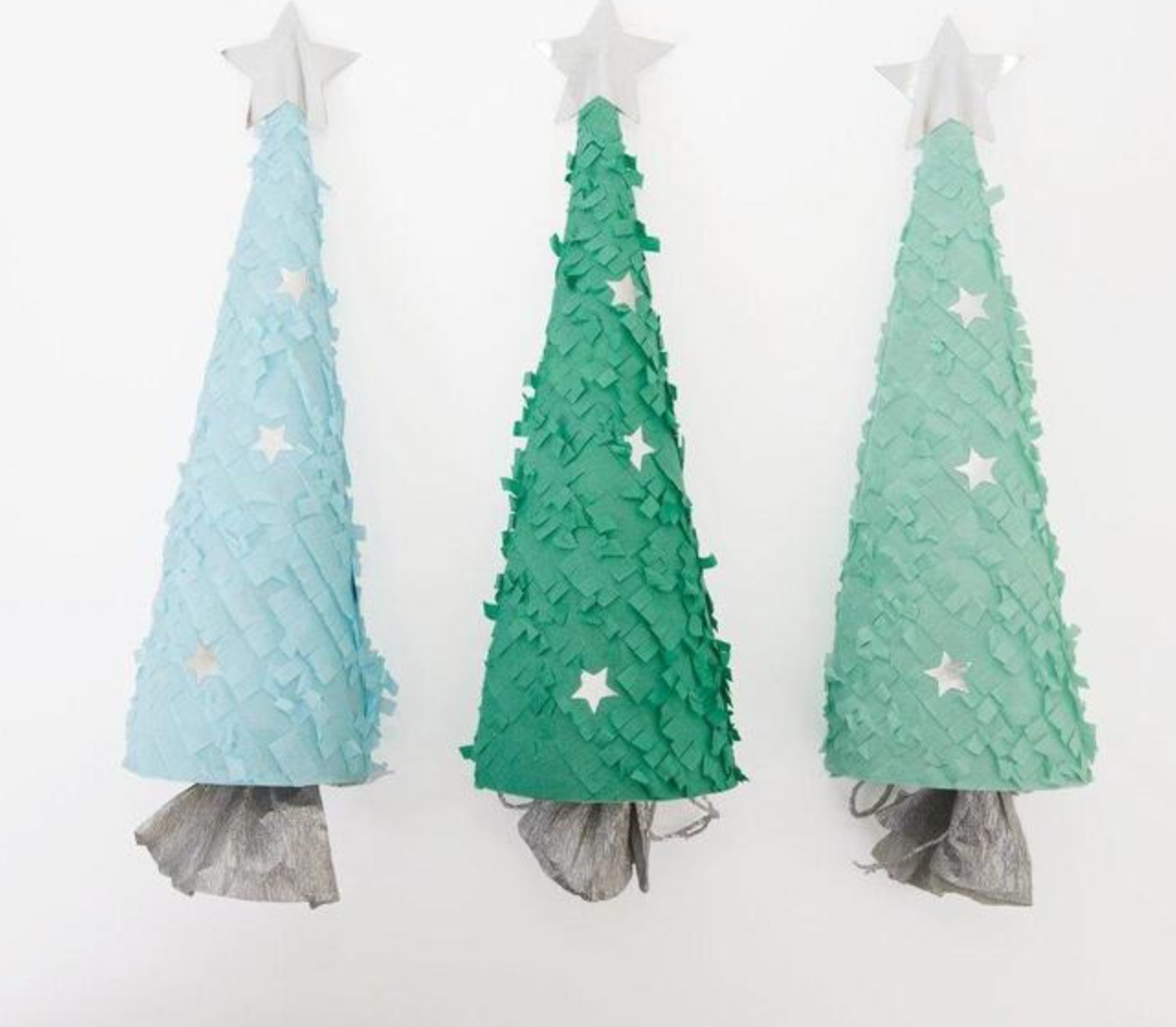 CHRISTMAS TREE CRACKERS x 6