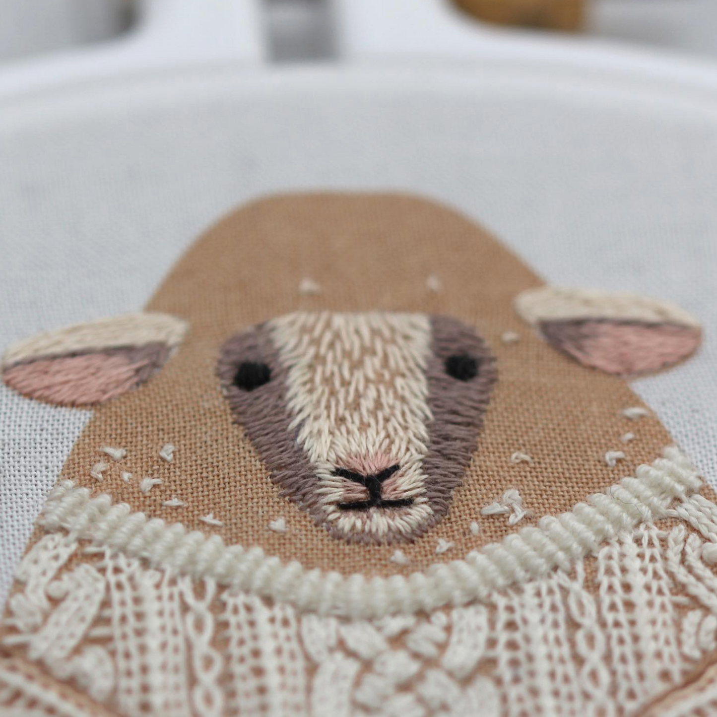 EMBROIDERY STARTER KIT LEVEL 3 - SHEEP