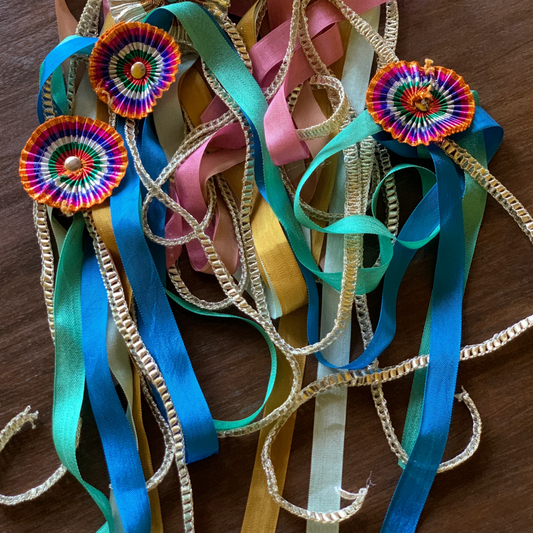 RIBBON ROSETTE GARLAND