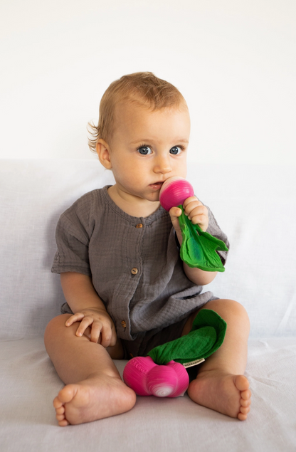 RAMONA THE RADISH WITTH DOUDOU TEETHER & BATH TOY