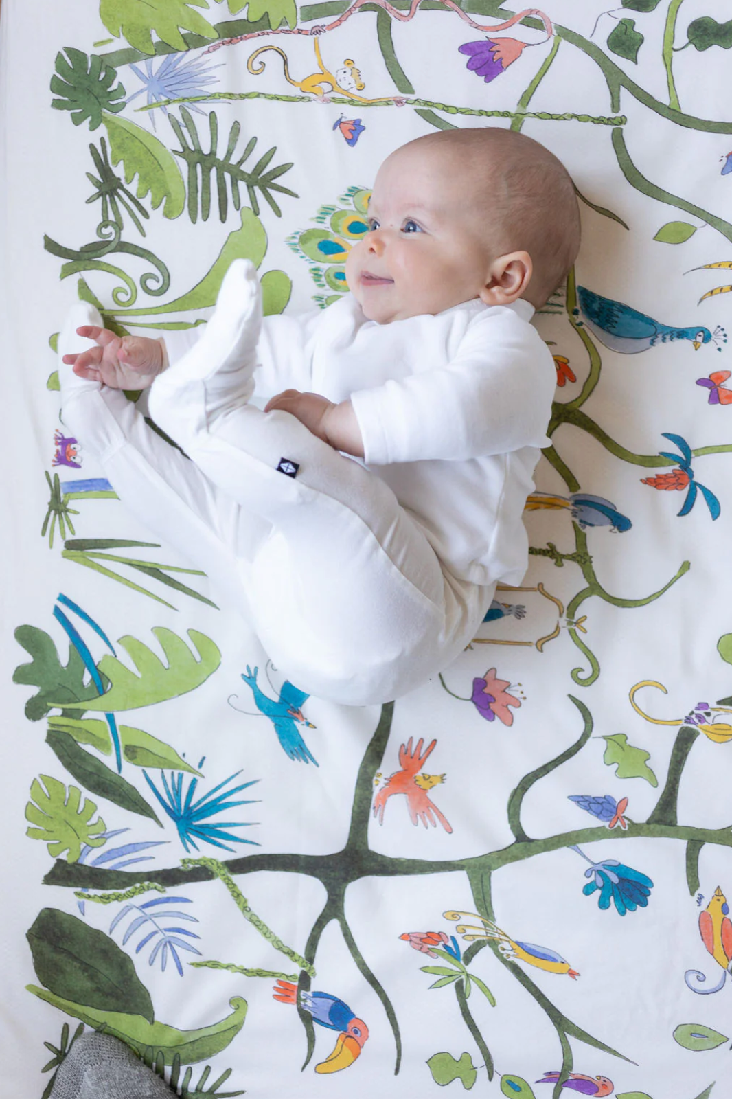 TROPICAL CHINOISERE CRIB SHEET