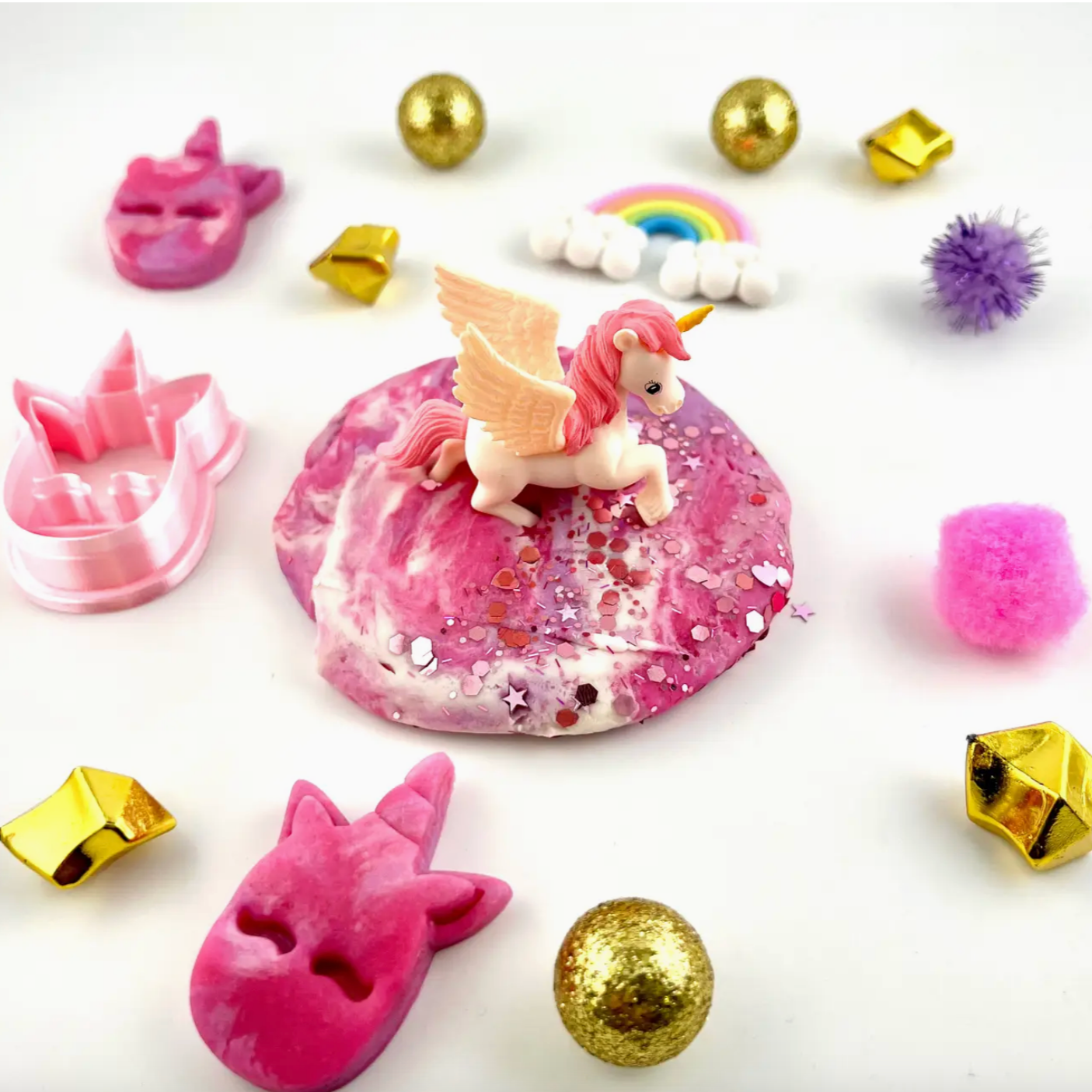 MAGICAL UNICORN SENSORY DOUGH PLAY