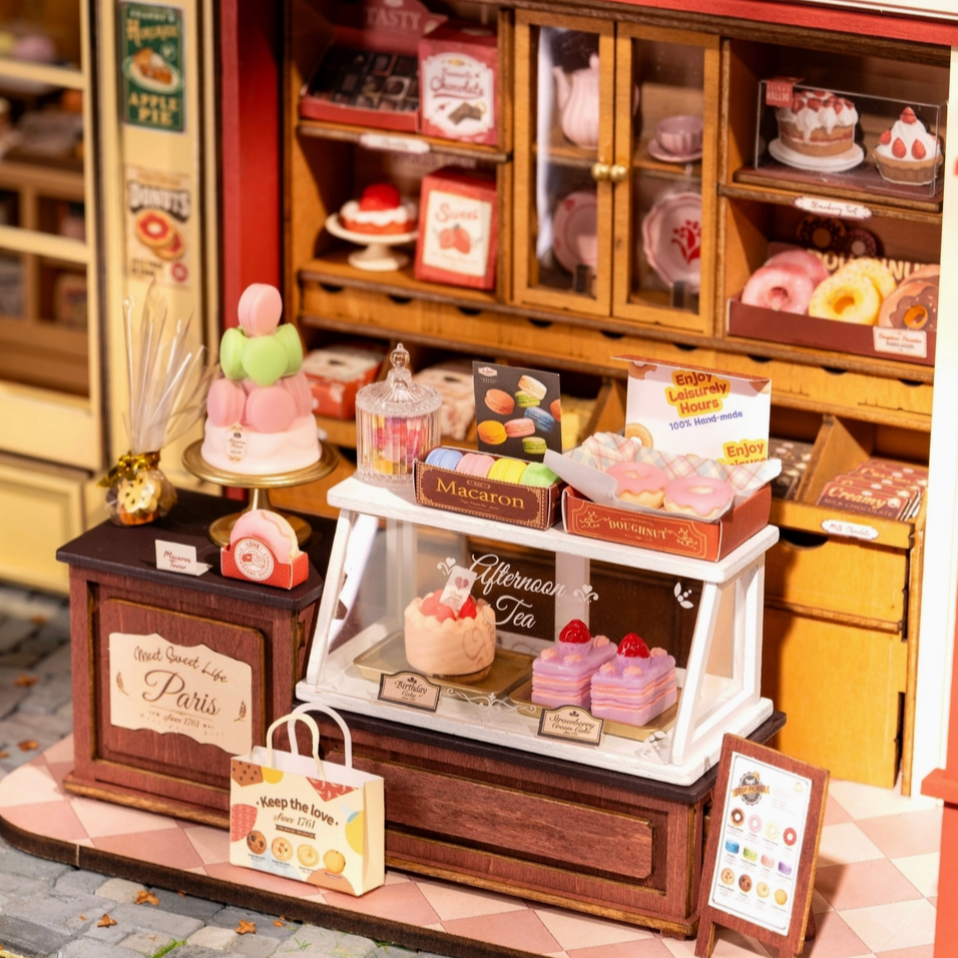 DIY MINATURE HOUSE KIT: HONEY PATISSERIE SHOP