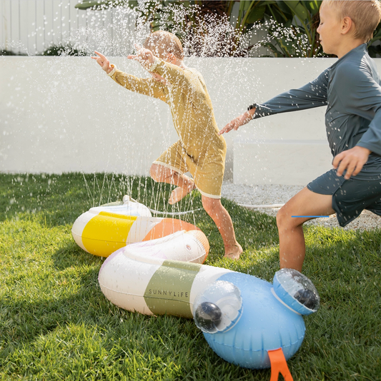 INTO THE WILD MULTI INFLATABLE SPRINKER