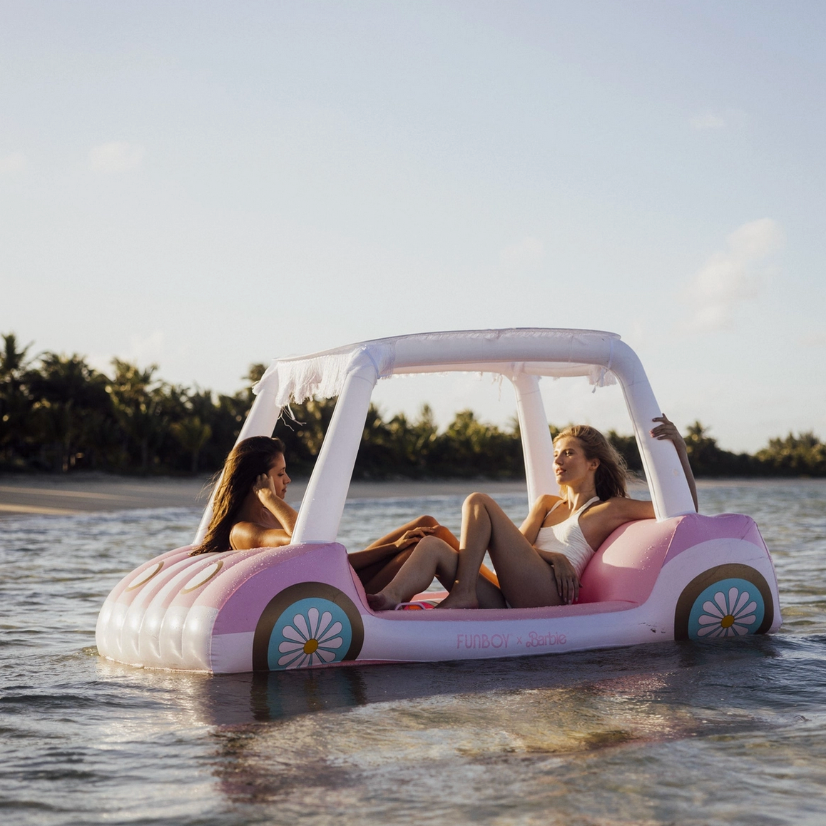 FUNBOY X MALIBU BARBIE™ GOLF CART POOL FLOAT