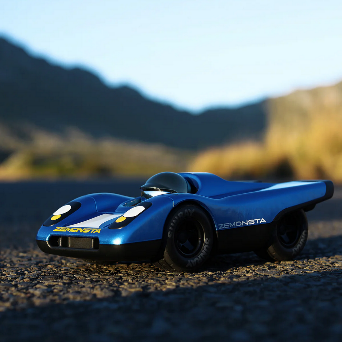 PLAYFOREVER MINI ZEMONSTA HANS BLUE