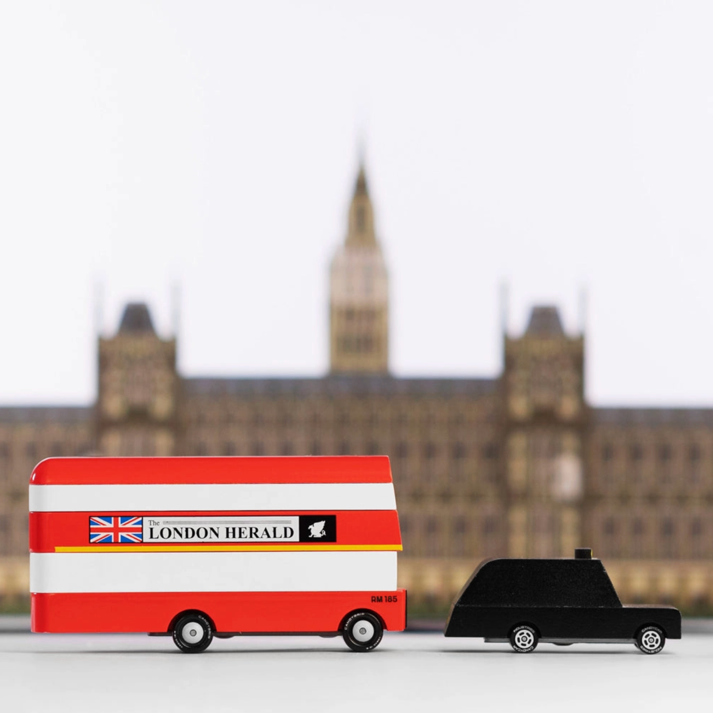 CANDYLAB LONDON BUS