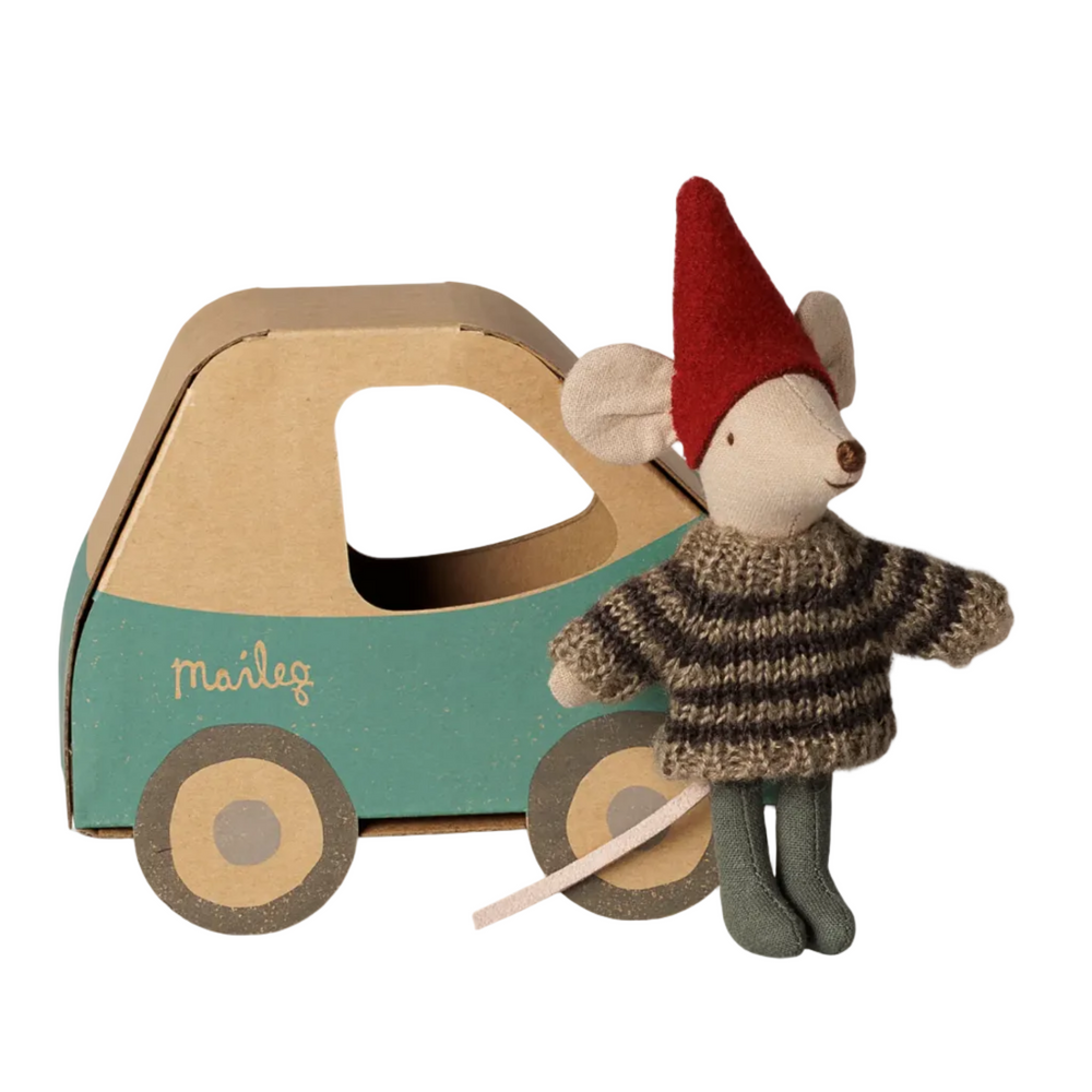 CHRISTMAS MOUSE, LITTLE BROTHER IN CAR BOX