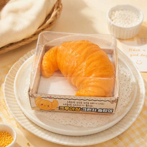 CROISSANT CRUNCH SQUISHY