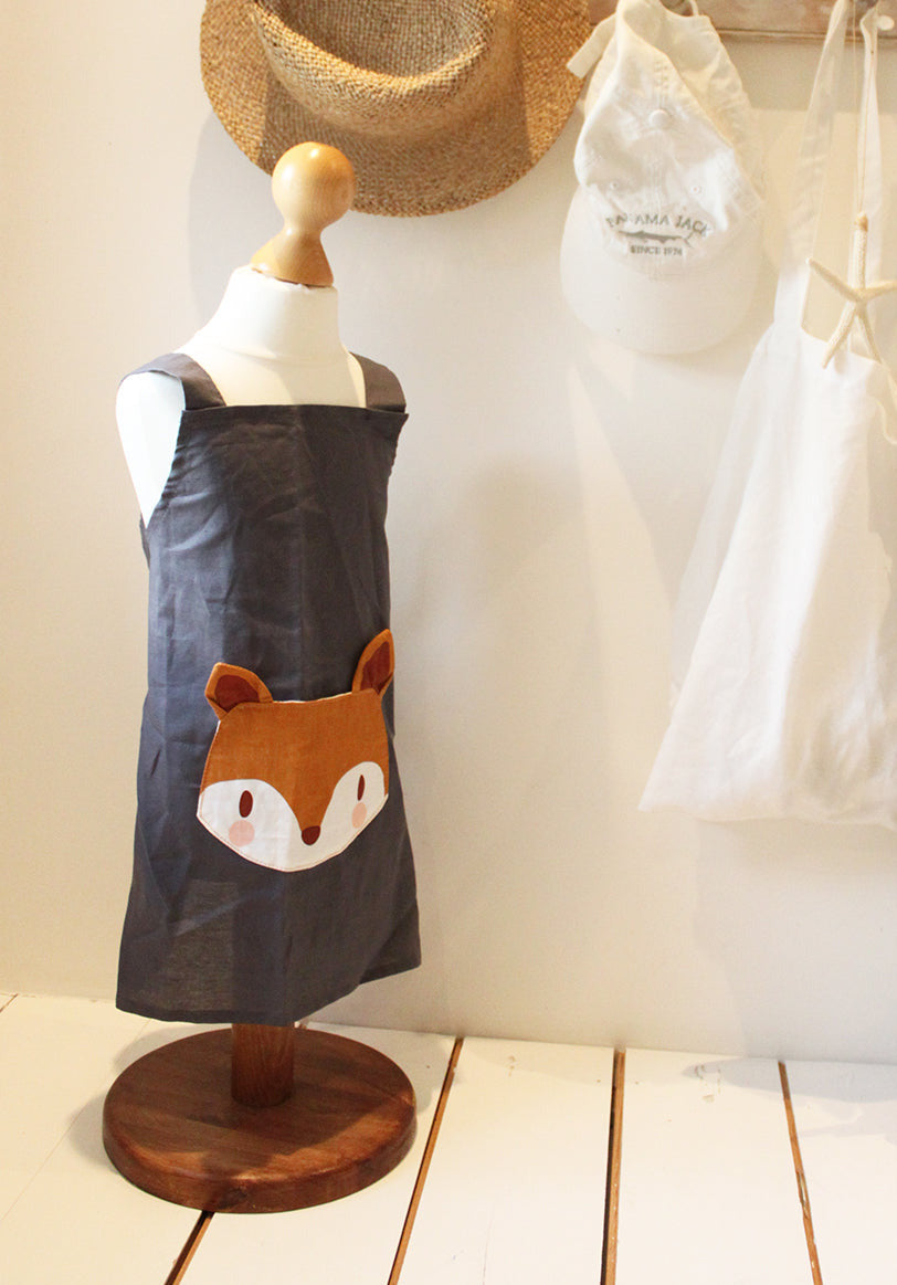 LINEN APRON - RABBIT