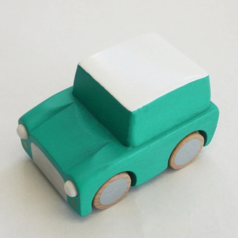 CLASSIC WOODEN KURUMA WIND-UP CAR