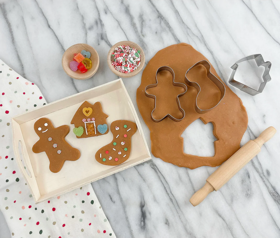 GINGERBREAD COOKIE PLAY DOUGH ACTIVITY KIT