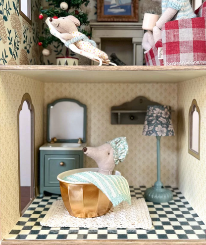 MAILEG MOUSE BATHROOM SINK DRESSER WITH MIRROR