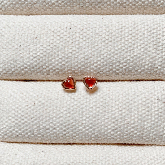 GARNET HEART EARRINGS - ROSE GOLD